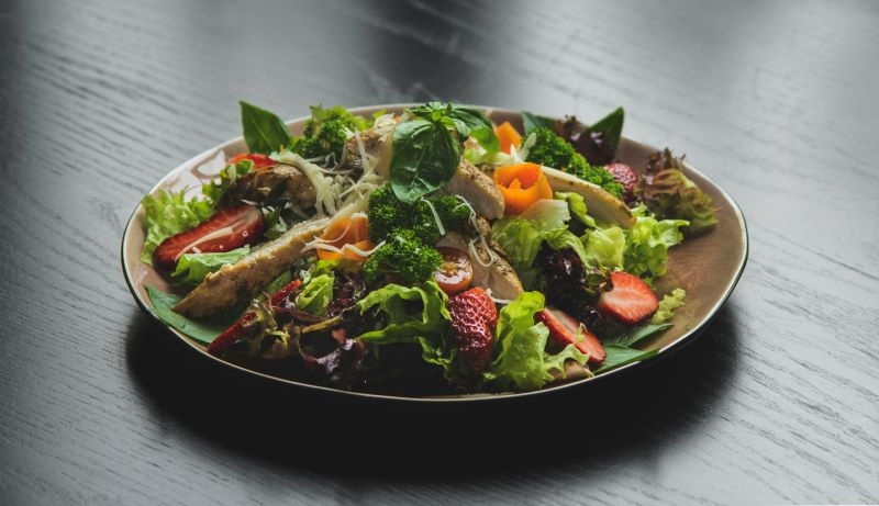 salade sucrée salée avec melon et miel